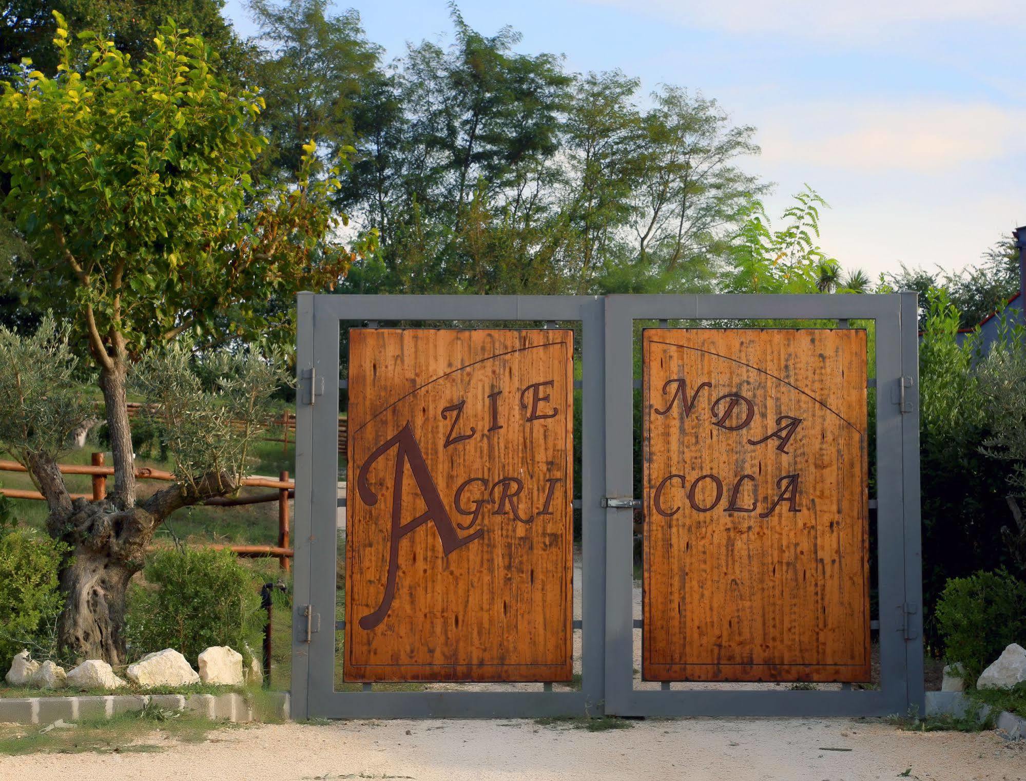 פוזולי Agriturismo San Martino מראה חיצוני תמונה